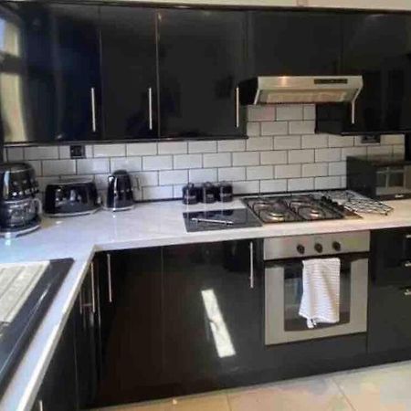 Lovely 2 Bedroom With Private Garden Edinburgh Ngoại thất bức ảnh