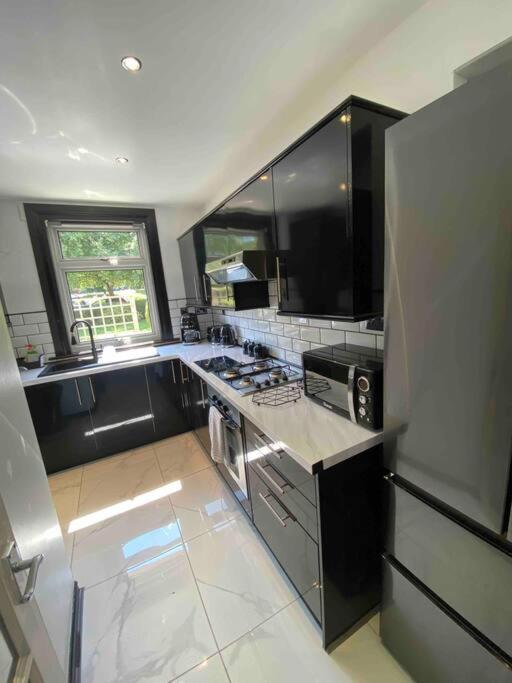 Lovely 2 Bedroom With Private Garden Edinburgh Ngoại thất bức ảnh
