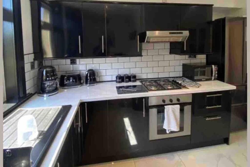 Lovely 2 Bedroom With Private Garden Edinburgh Ngoại thất bức ảnh